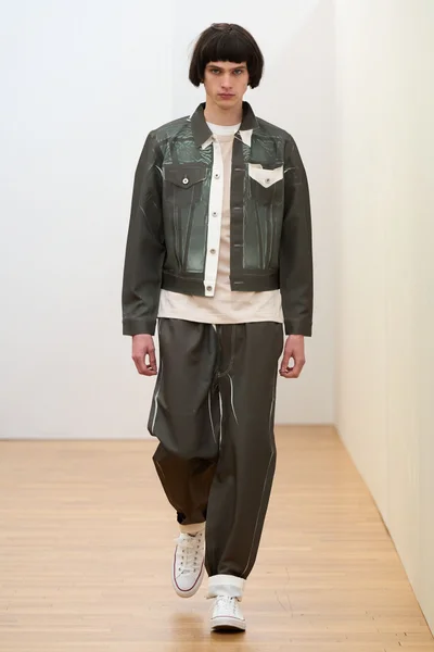Look 20